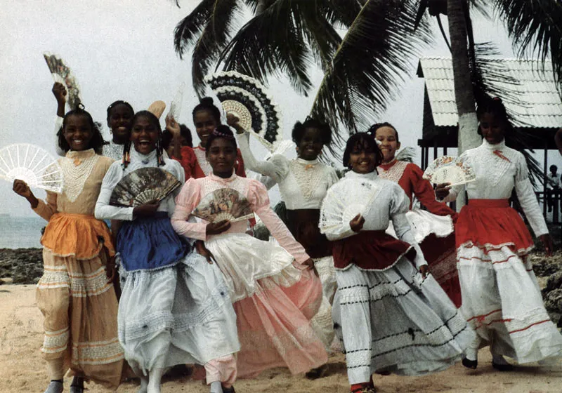 San Andrés. Del baúl de la bisabuela.
Hernán Díaz