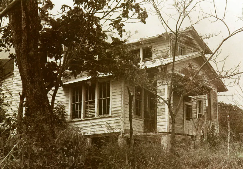 Providencia. Casa cerrada por adiós.
Hernán Díaz