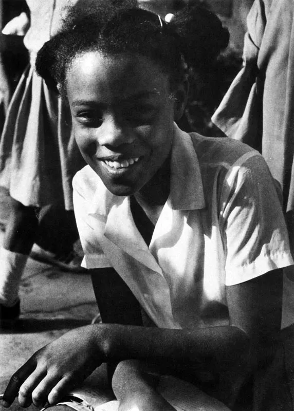 Providencia. Sonrisa de bachilleres. Hernán Díaz