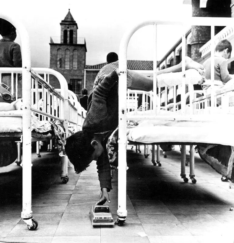 Hospital San Rafael. (Carlos Caicedo 1972).