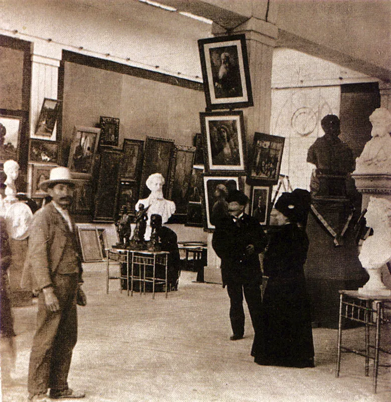 Vista parcial de la Exposición del Centenario del Pabellón de Bellas Artes del Parque de la Independencia. 1910.