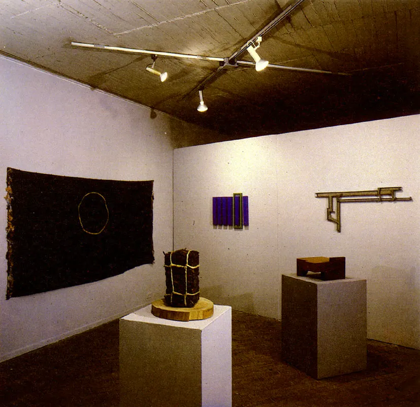 Exposición colectiva en el Museo de Arte Moderno de Bogotá con obras de
Julión Posada, Lydia Azout, Teresa Sánchez, Jon Oberlaender y Jairo Toro.