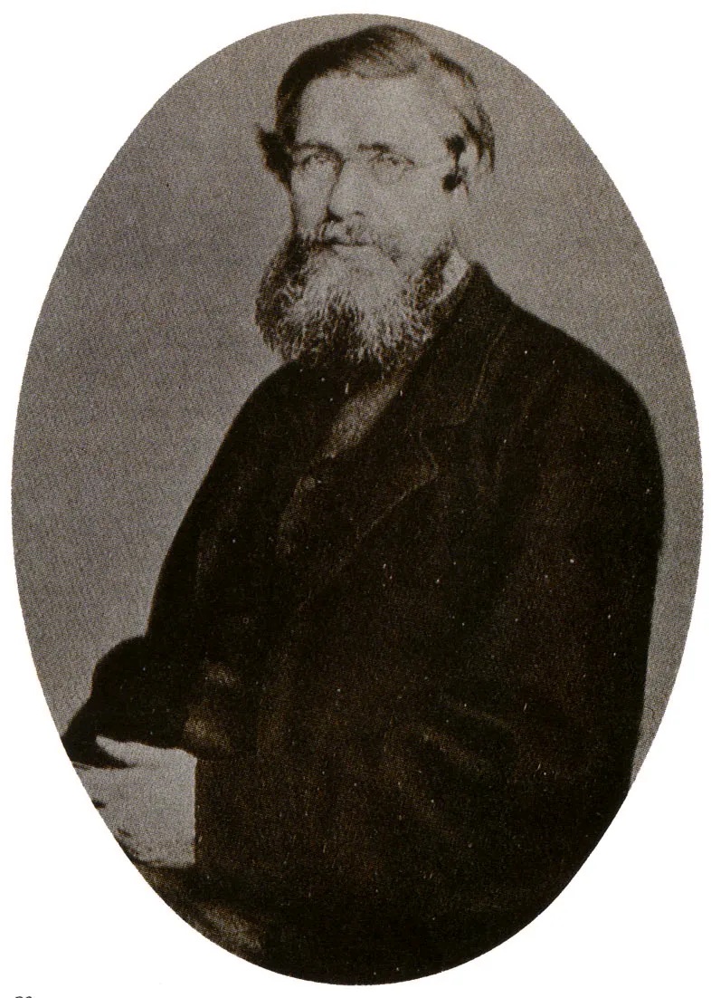 Alfred Russell Wallace, naturalista ingls. En compaa de Henry Walter Bates recolect en la Amazonia cerca de 8.000 especies de animales, principalmente insectos. El costo de sus trabajos en la regin, iniciados en 1848, se sufragaba con la venta de ejemplares a coleccionistas europeos. Wallace se interes igualmente por la utilizacin econmica de las palmeras amaznicas. Y cre la teora de la evolucin, a la cual dio forma antes que Charles Darwin. 