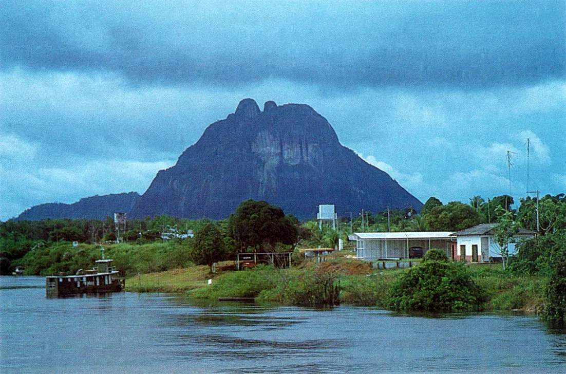 Piedra del Cocuy, en el Río Negro.