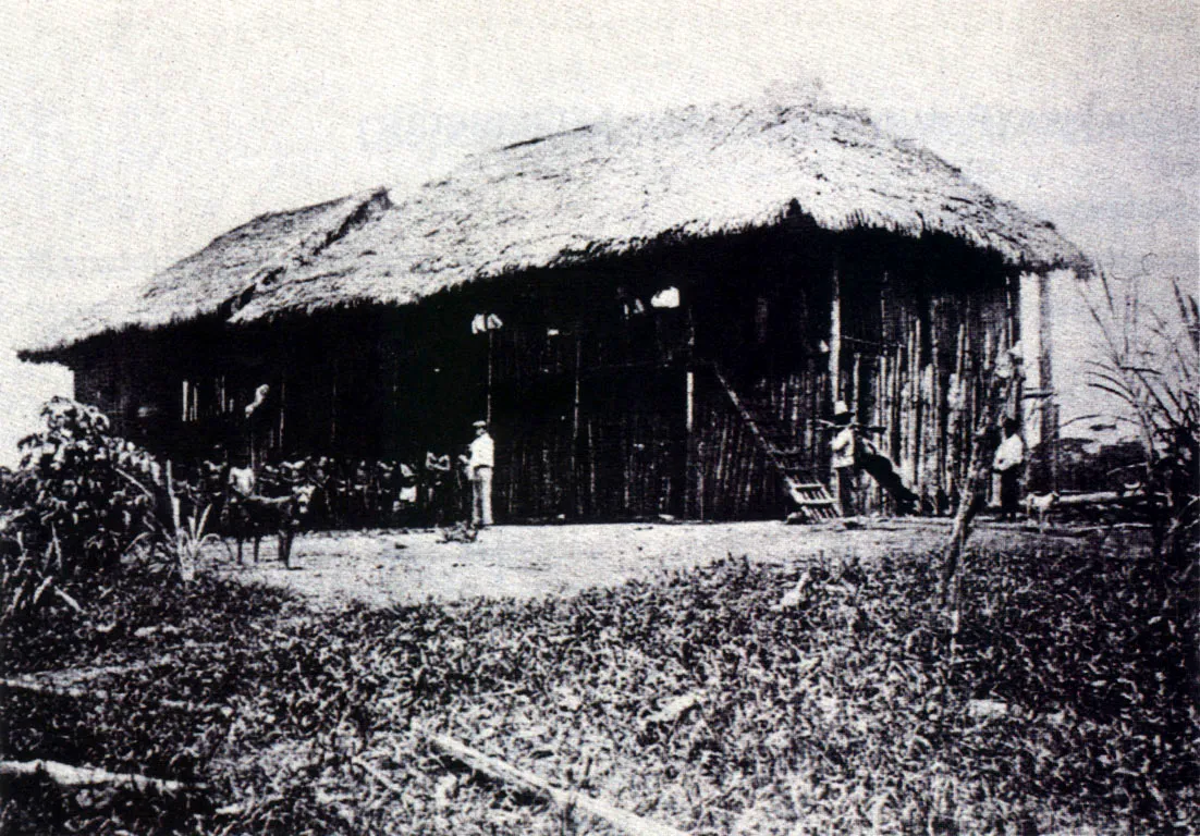 Estación cauchera de El Retiro, en el primer decenio del siglo. En 1903, año de fundación de la Casa Arana, había ya cerca de medio centenar de centros de acopio como éste, en los ríos Igara?Paranáy Cara?Paraná, dependientes de la compañía.