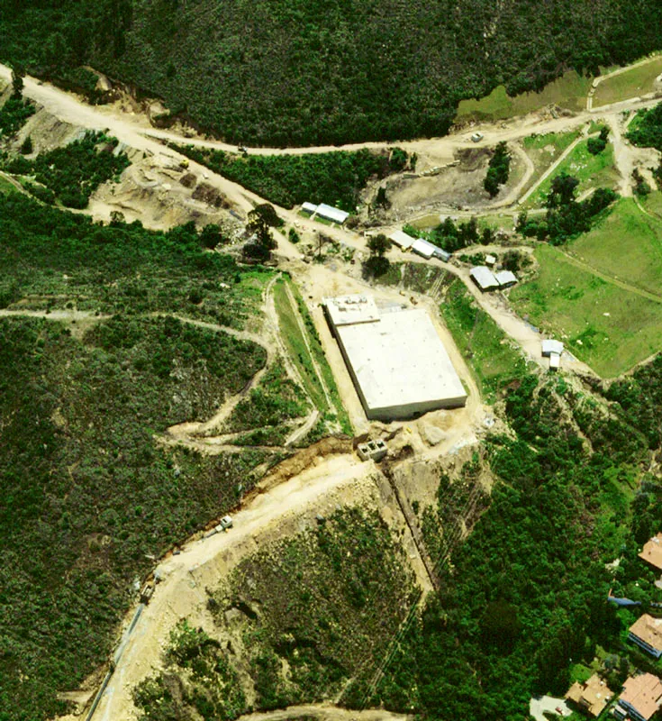 Por el túnel