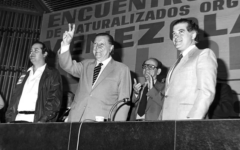 Rafael Caldera y sus "delfines", Eduardo Fernndez y Oswaldo lvarez Paz 