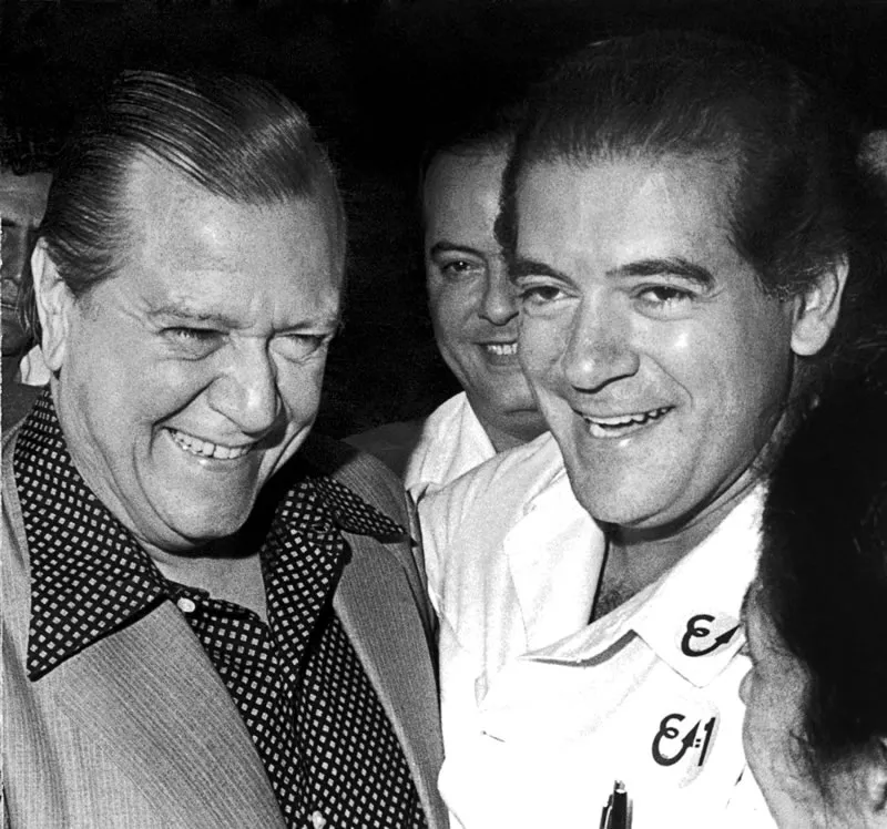 Rafael Caldera felicita al nuevo Secretario General de Copei, Eduardo Fernández (1979)