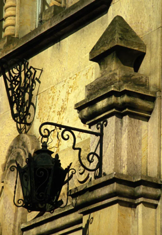 Detalle de pilastra, centro histórico. Helmuth Dumfahrt