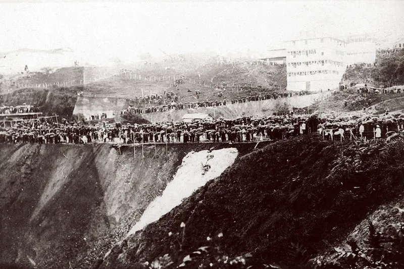 Inauguracin de la estacin del ferrocarril.  