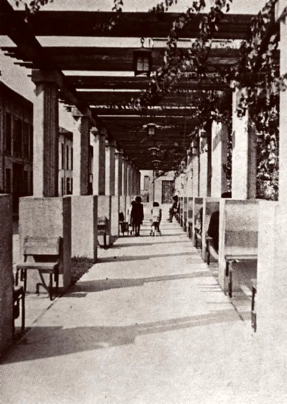 Pérgola de la palza de Los Fundadores.