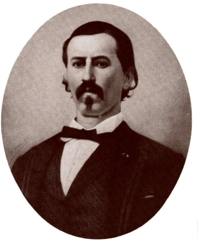 Eduardo Hoyos