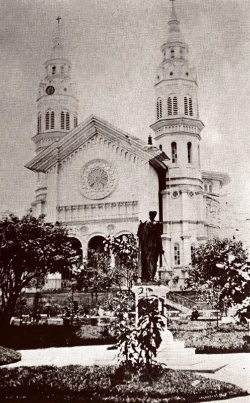 Primera Catedral hacia 1920. 