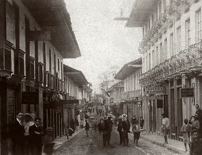 Edificio Escandn en la carrera 12 con calle 16. 