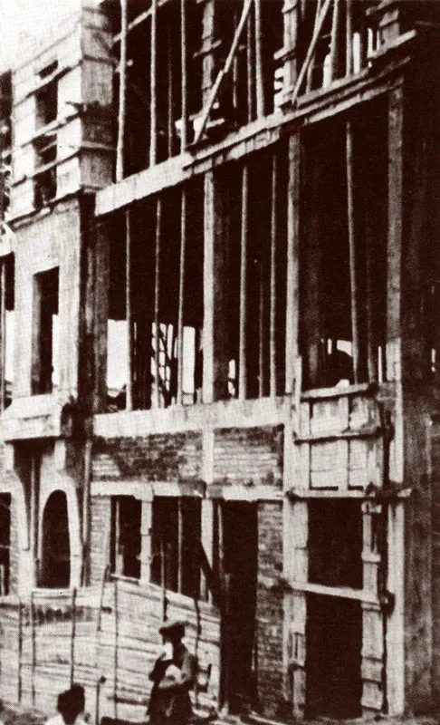 Secuencia fotogrfica de la reconstruccin de la ciudd a partir del ao de 1925. 