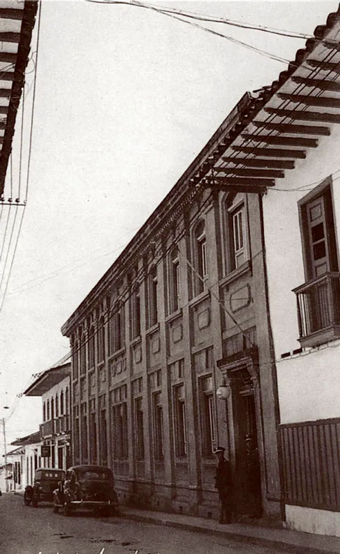 Cuartel de la Polica, situado en la calle 24 entre carreras 20 y 21.  