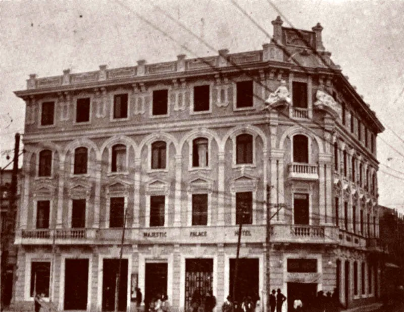 Edificio Senz, posteriormente Hotel Europa.  Fotografa hacia 1930. 