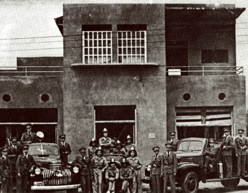 Edificio de los bomberos hacia 1935. 