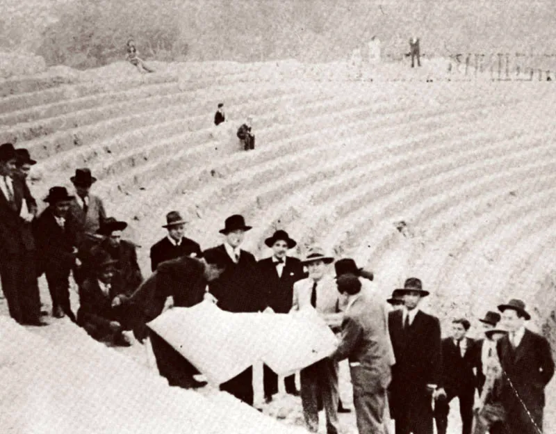 Junta Directiva del Circo de Toros de Manizales. 