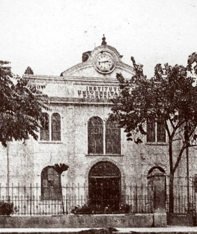 Antiguo Instituto Universitario.  