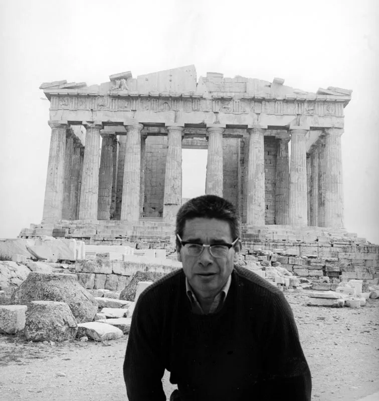 En Atenas, frente al Partenn.  1967. 