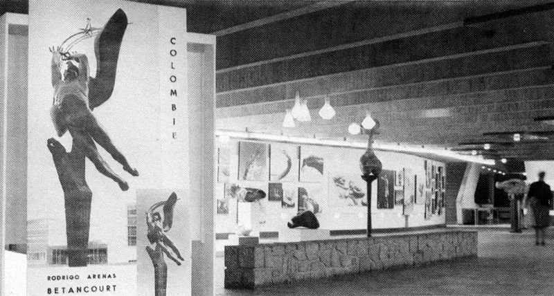 Exposición retrospectiva en la Unesco. París, 1979.