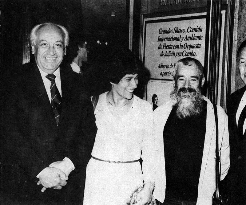 El Maestro Rodrigo Arenas Betancourt, el Doctor Otto Morales Benitez, y Sonia Cárdenas de Pinzón.