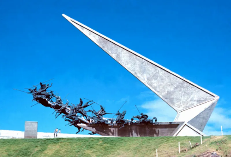 PANTANO DE VARGAS.  Bronce, concreto y acero. 1968 - 1970. 