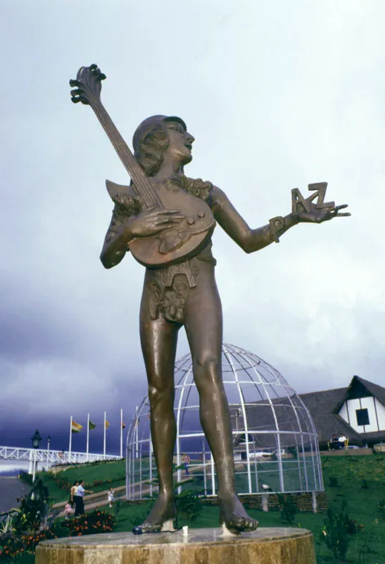 JOHN LENNON. Bronce. 1981. 