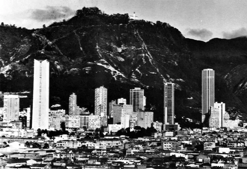 Panormica de Bogot hacia el oriente, arriba del cerro Monserrate. 