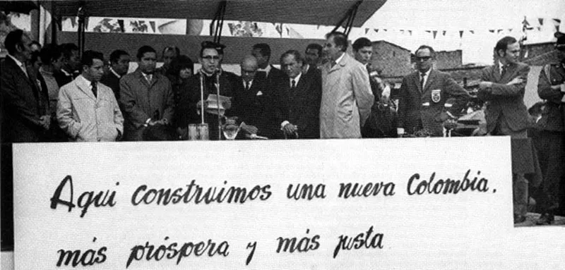 Inauguración de los programas de "Promoción Profesional Popular" en el barrio Meissen.