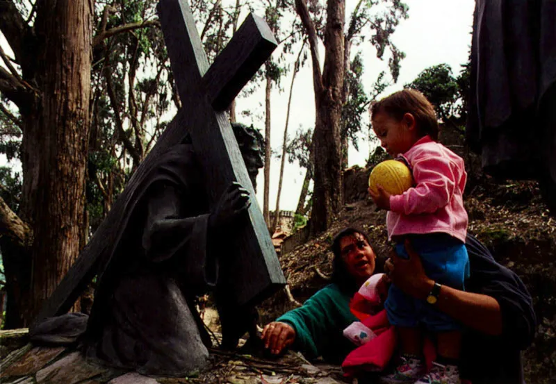 Estaciones del Via crucis en el ascenso a Monserrate, Bogotá Jeremy Horner