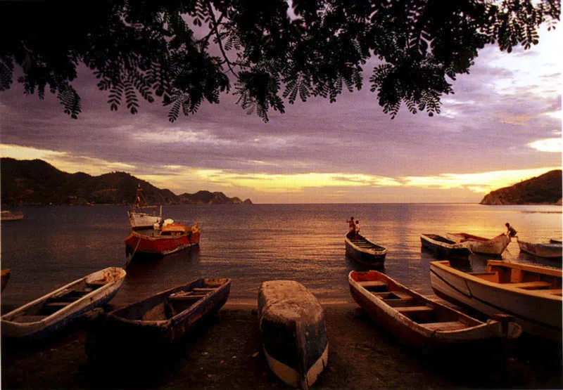 Bahía de Taganga cerca a Santa Marta, Magdalena Jeremy Horner