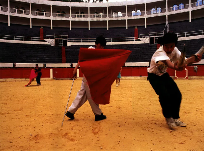 Toreros aprendices en la Plaza de Santamara, Bogot Jeremy Horner