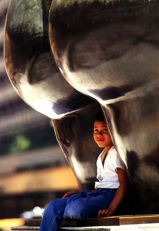 Escultura “La Gorda” de Botero en el parque Berrio de Medellín, Antioquia Jeremy Horner