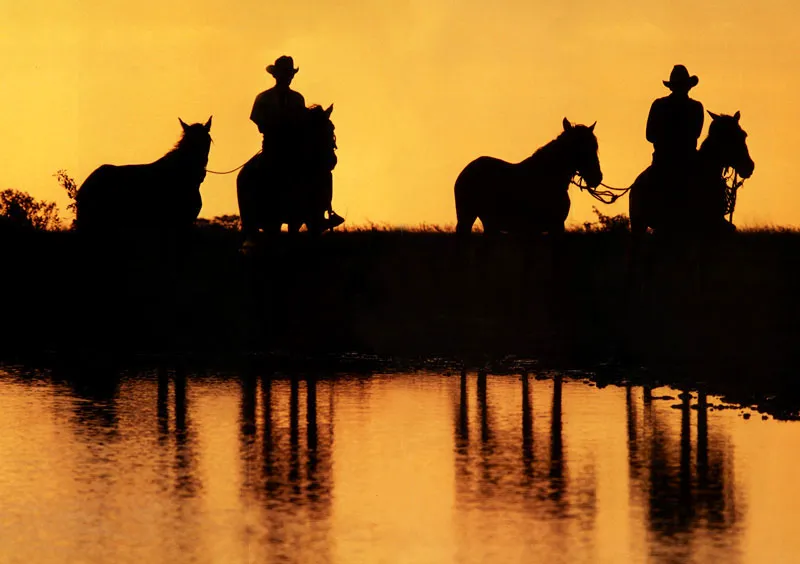 Vaqueros al atardecer en los Llanos Orientales, Casanare Jeremy Horner