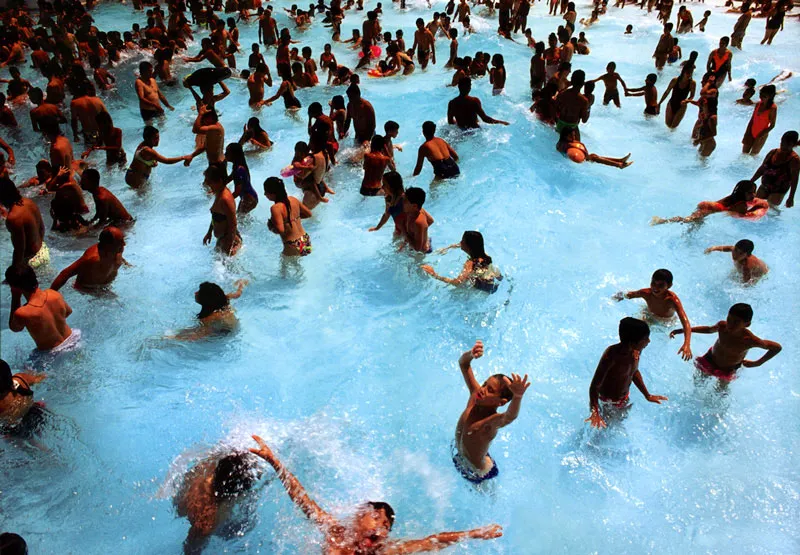 Piscina de olas en el Parque de la Caña en Cali, Valle del Cauca Jeremy Horner
