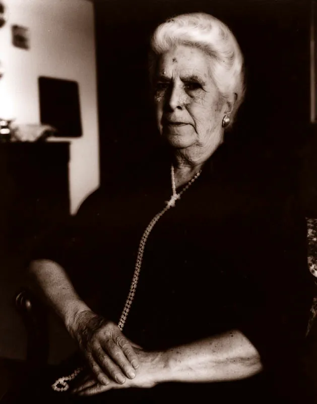 Paulina Coronado de Gaviria Hernán Díaz