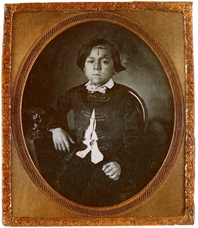 ANONIMO.
Manuel María de castro Uricoechea.
1858C.
Daguerrotipo. 8.2 x 6.8 cm.
Propiedad particular, Bogotá.