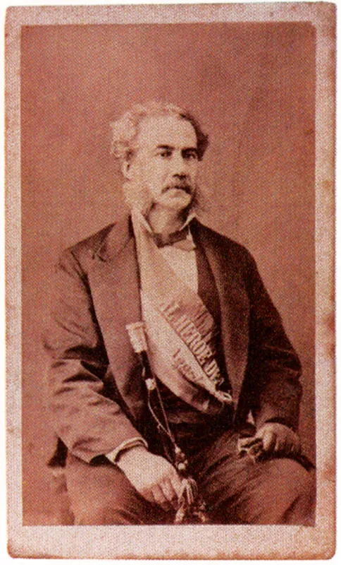 PAREDES & CIA. Julián Trujillo. 1876c. Bogotá, Copia en albúmina, 9.4 X 5.5 cm. Propiedad Félix Tisnés, Bogotá.