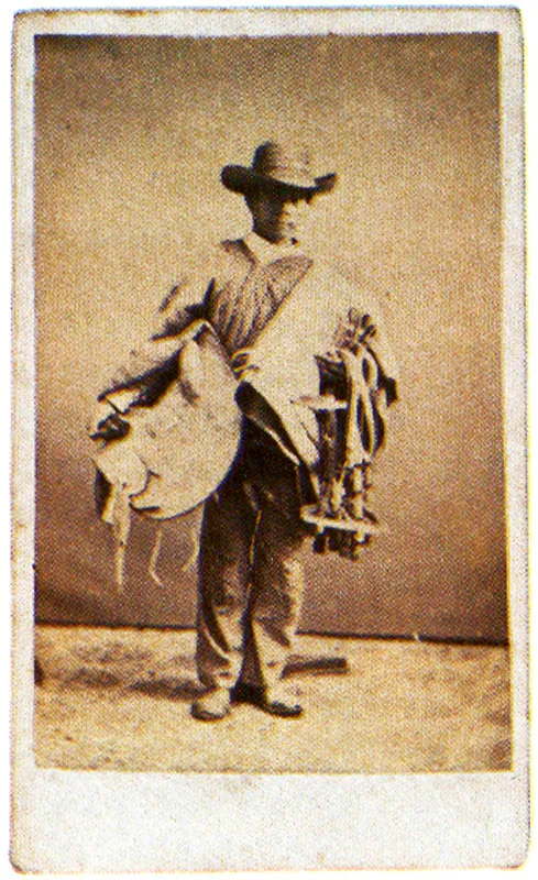 ANONIMO. Campesino Chocontano. 1870C. Copia en albúmina. 8.8 x 5.5 cm. Colección Academia Colombiana de Historia, Bogotá.