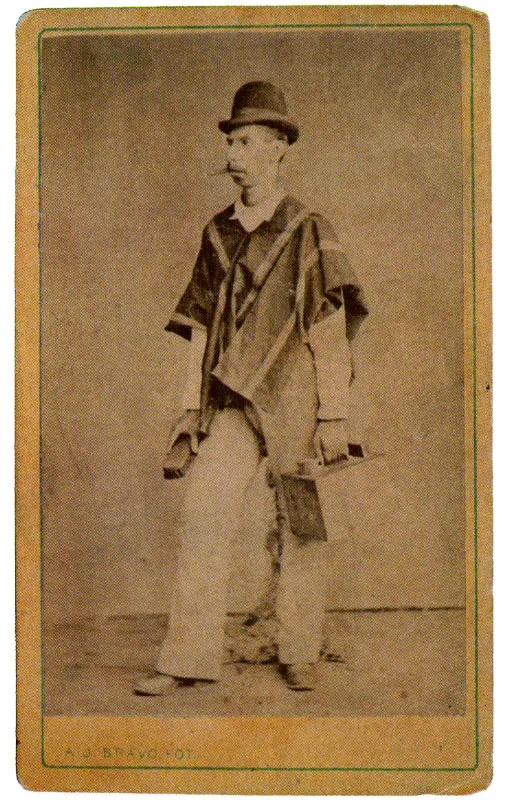 ANONIMO. Campesino, 1870c. Copia en albúmina. 8.2 X 5.3 cm. Propiedad Jorge Langlais, Bogotá.