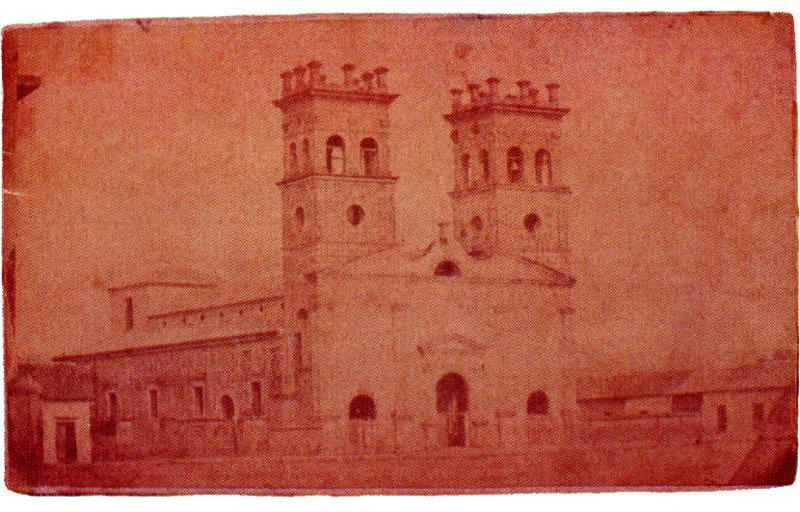 Atribuda a VICENTE PACINI.
Iglesia principal. Ccuta. 1875c.
Copia en albmina. 5.9 x 10.0 cm.
Coleccin Academia de Historia de Norte de
Santander, Ccuta. 