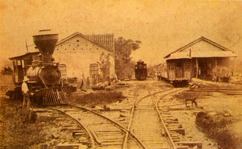 EZEQUIEL DE LA HOZ.
Estación de turistas en Apulo
(Cundinamarca). 1898.
Copia en albúmina. 13.4 x 21.6 cm.
Colección Museo de Arte Moderno de
Bogotá.
