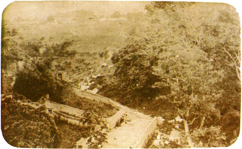 QUINTILIO GAVASSA. 
 Vista de un puente. Santander.
 1895c.
 Copia reciente de negativo gelatina
 vidrio. Propiedad particular.
 Bucaramanga. 