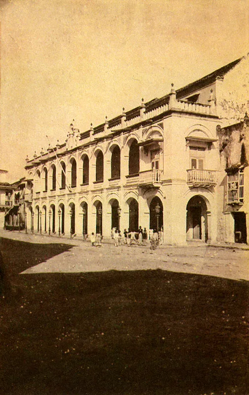 LUIS A. DELGADO. 
 Casa Municipal. Cartagena. 1895c.
 Copia en albmina. 17.6 x 1 1.0 cm.
 Propiedad Jorge Langlais, Bogot. 