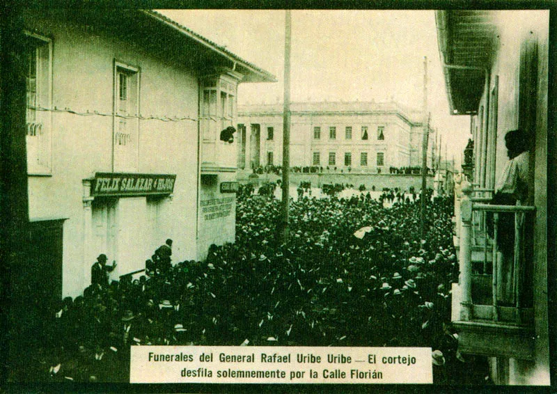 ARISTIDES ARIZA.  Diversos aspectos relacionados con la muerte del General
 Rafael Uribe Uribe, Bogot. 1914. Copias en gelatina. 10.8 X 15.5 cm. Promedio. Propiedad Germn Zea Hernndez, Bogot. 