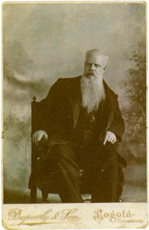 HENRI DUPERLY.
Autorretrato. Bogotá. 1898c.
Copia en albúmina. 14.4 x 10.3 cm.
Propiedad Oswaldo Duperly y familia,
Chía.