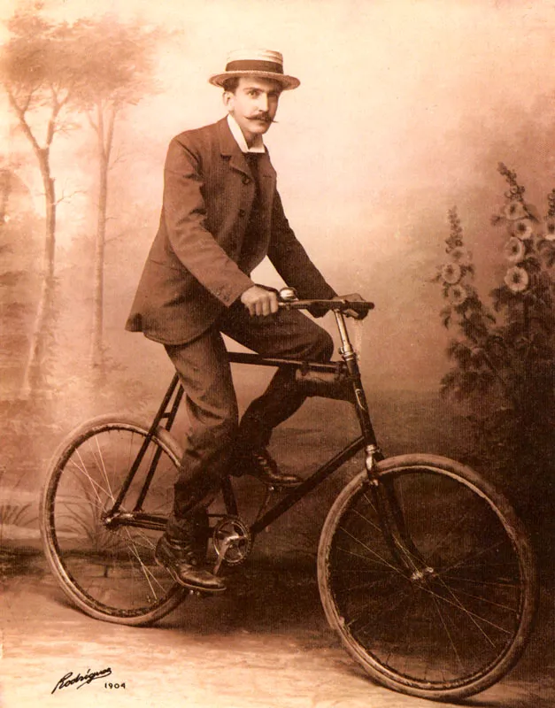 MELITON RODRIGUEZ. Próspero Tobón. Medellín. 1904. Copia reciente de negativo gelatina vidrio. 25.3 X 20.1 cm. Archivo Fotografía Rodríguez, Medellín.