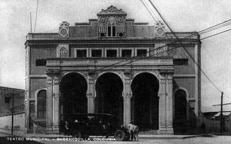 ANONIMO. 
Teatro Municipal. Barranquilla.
1925c. Copia en gelatina.
8.6 X 13.6 cm.
Propiedad particular,  Bogot. 